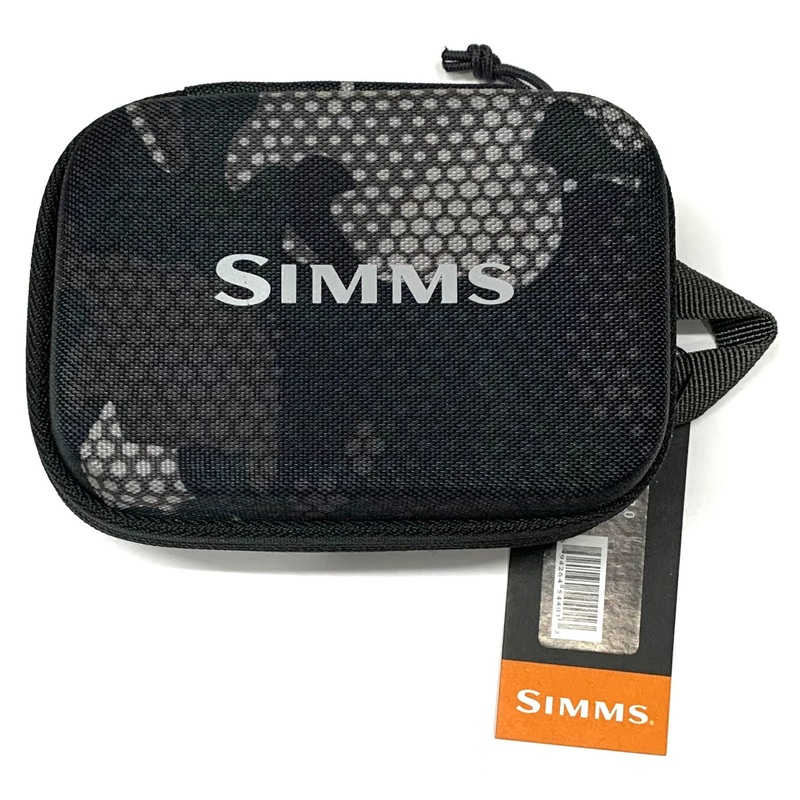 Simms Fish Whistle 2.0|Hex Flo Camo Carbon